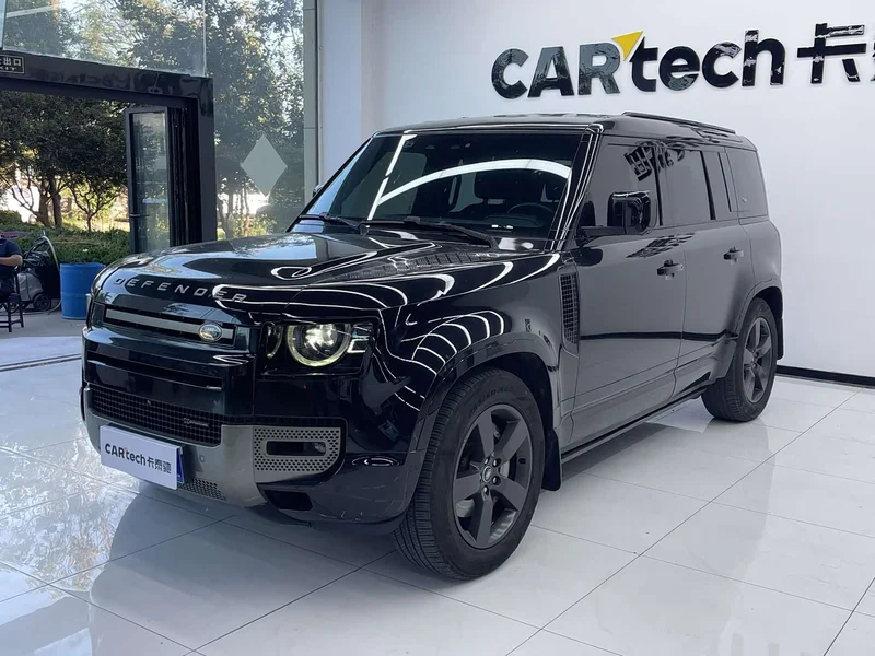 Land Rover Defender — фото 1