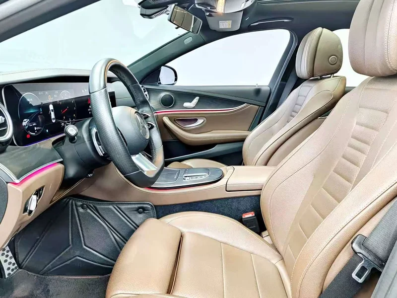 Mercedes-Benz E-Class — фото 13