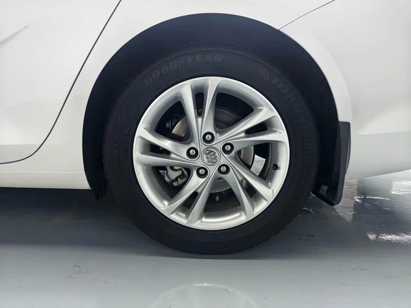 Buick Regal — фото 11