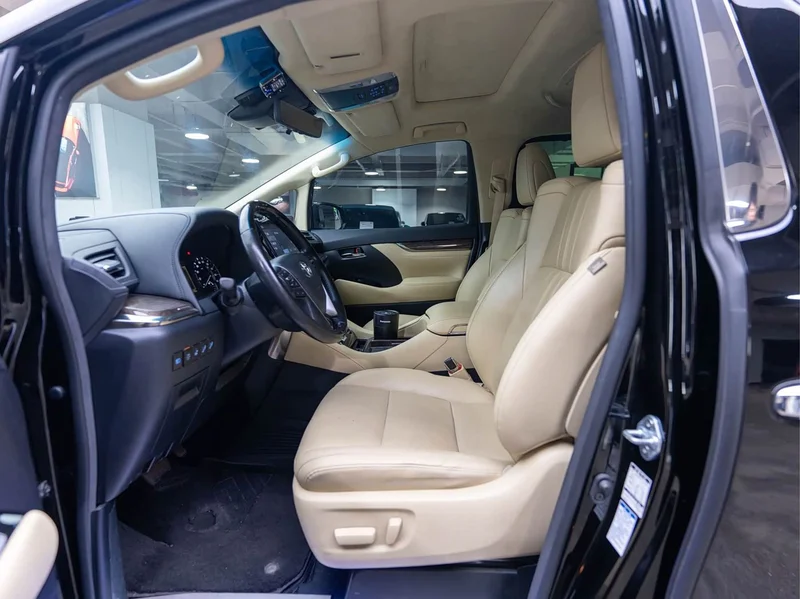Toyota Alphard — фото 13