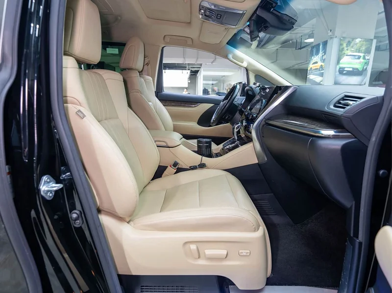 Toyota Alphard — фото 29