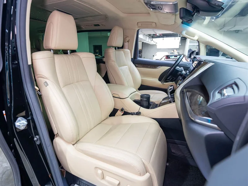 Toyota Alphard — фото 30