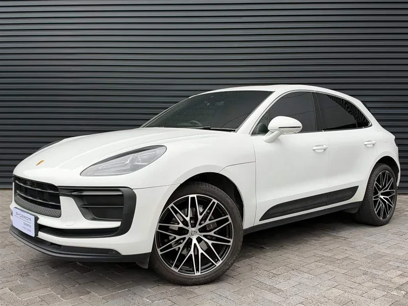 Porsche Macan — фото 1