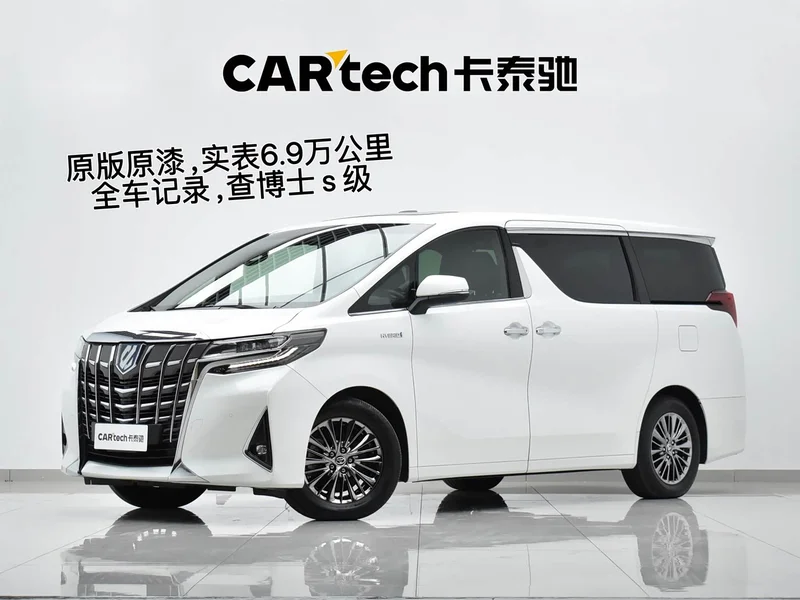 Toyota Alphard — фото 1