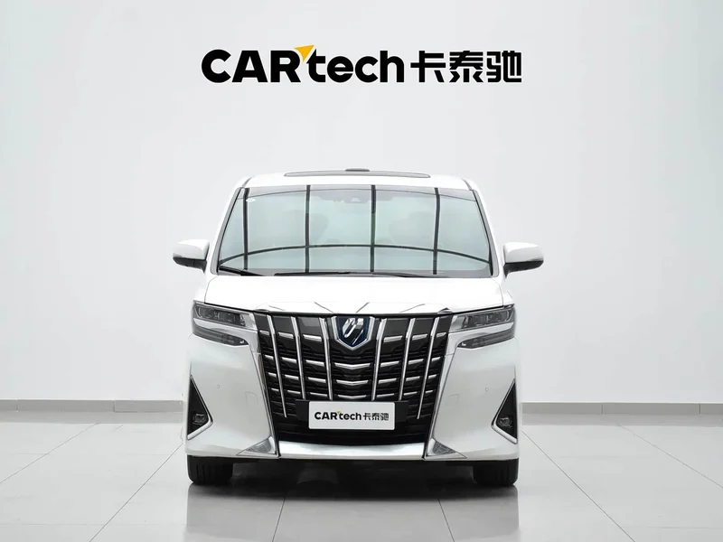 Toyota Alphard — фото 2