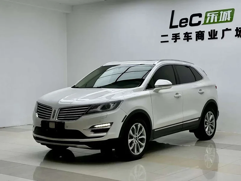 Lincoln MKC — фото 1
