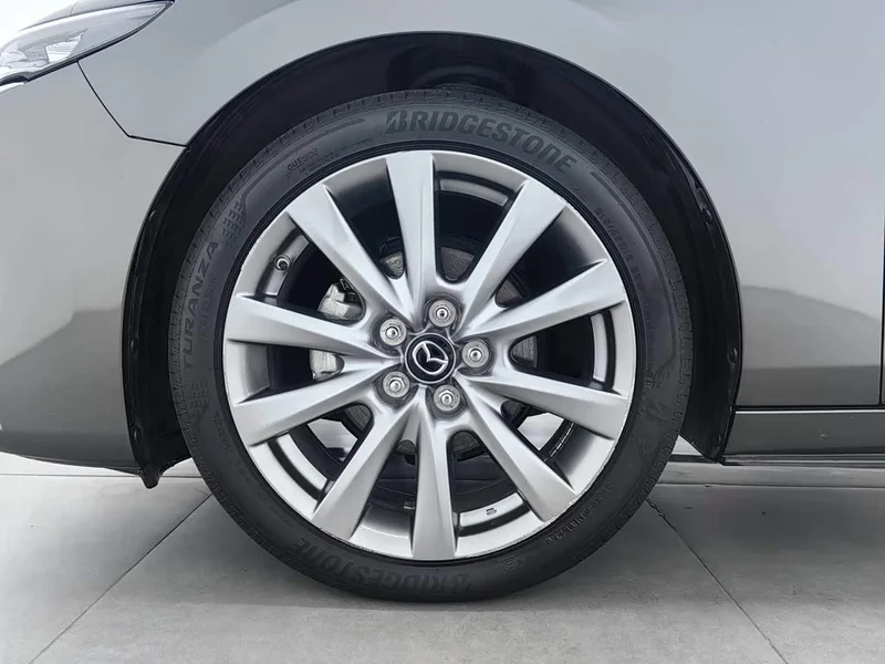 Mazda 3 Axela — фото 17