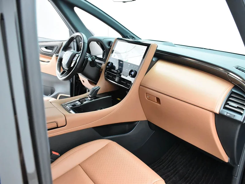 Toyota Alphard — фото 13