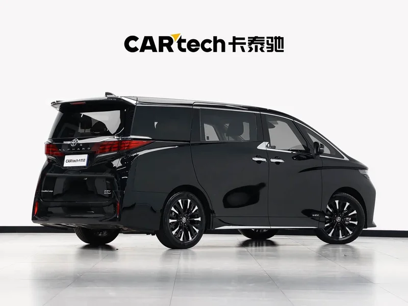 Toyota Alphard — фото 27