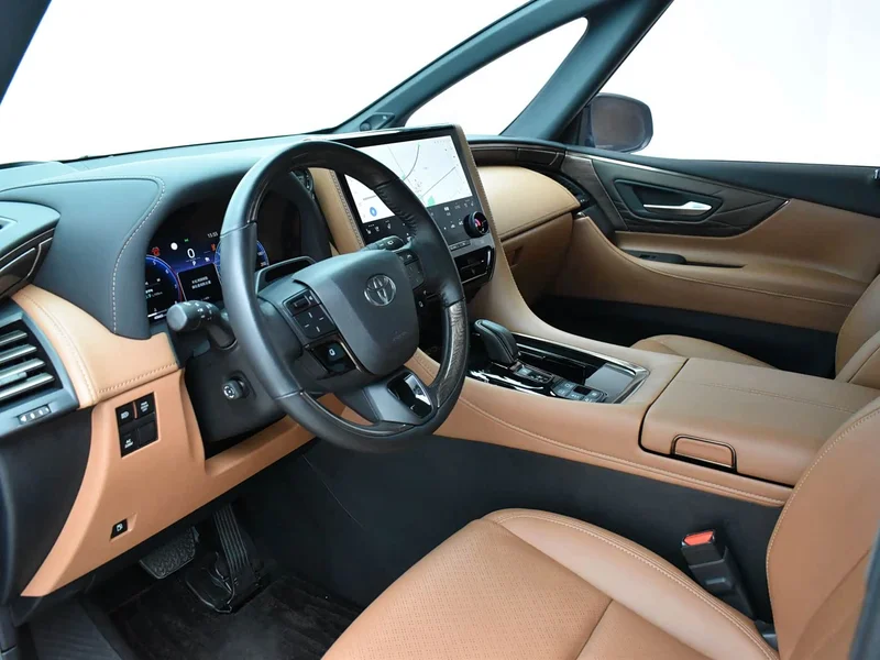 Toyota Alphard — фото 7