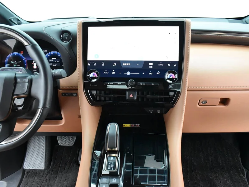 Toyota Alphard — фото 10