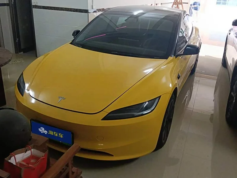 Tesla Model 3 — фото 1