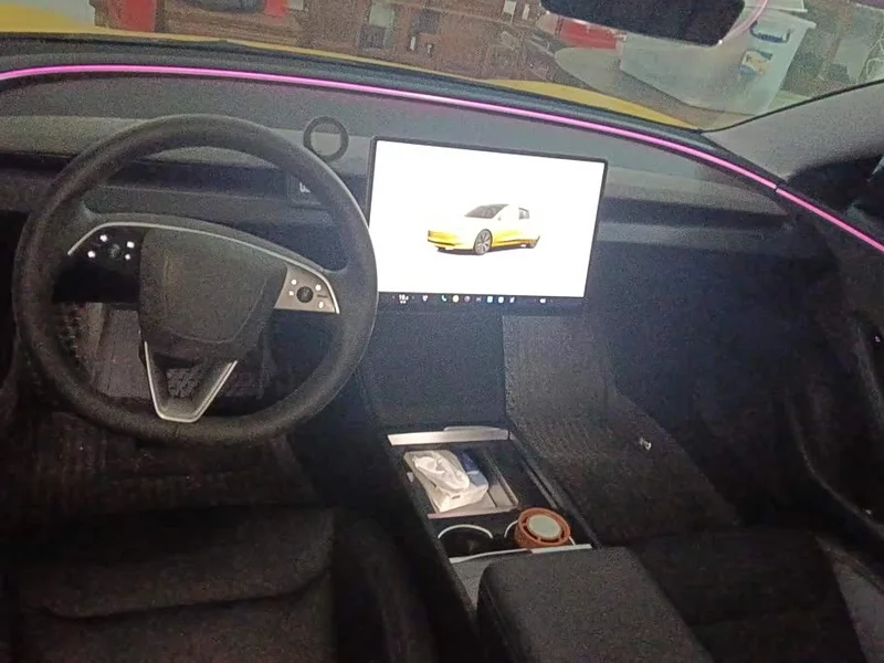 Tesla Model 3 — фото 12