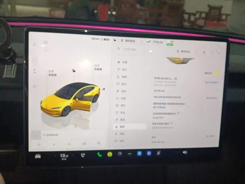 Tesla Model 3 — фото 14