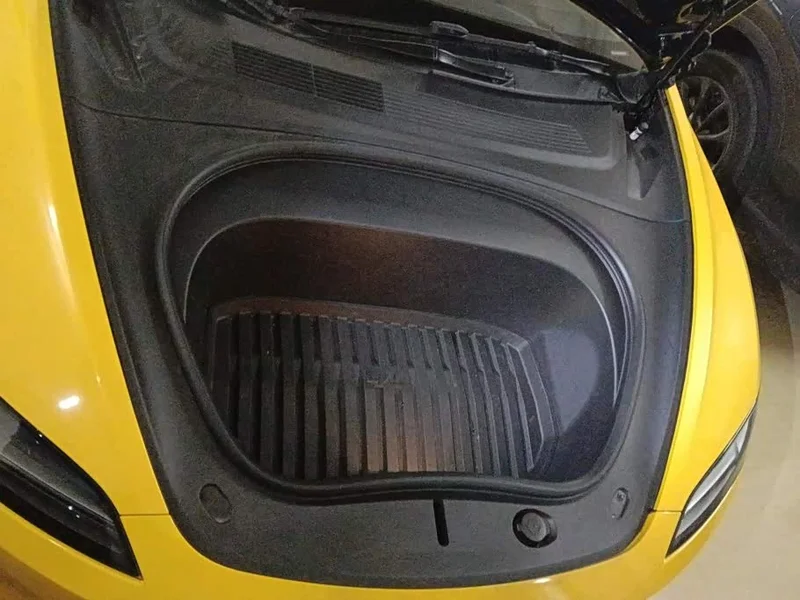 Tesla Model 3 — фото 10