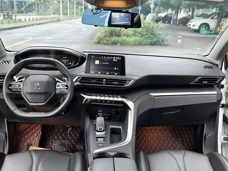 Peugeot 4008 — фото 12