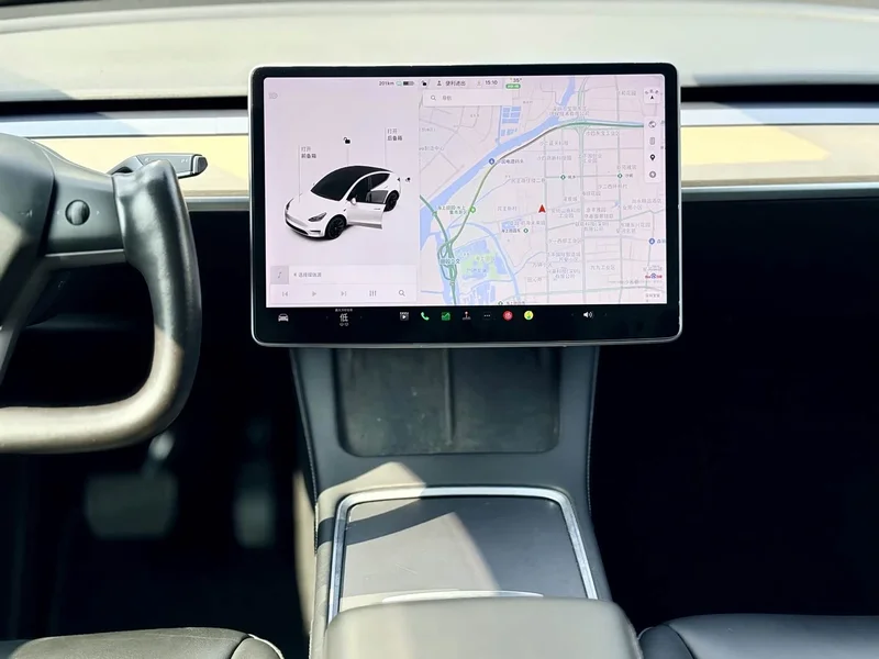 Tesla Model Y — фото 9