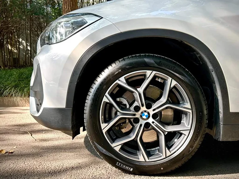 BMW X1 — фото 14