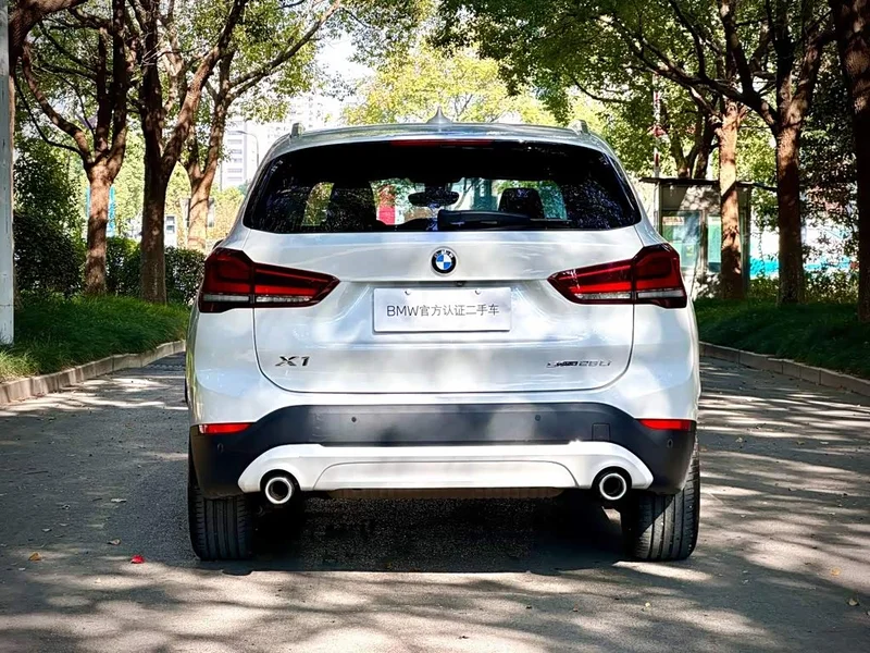 BMW X1 — фото 5