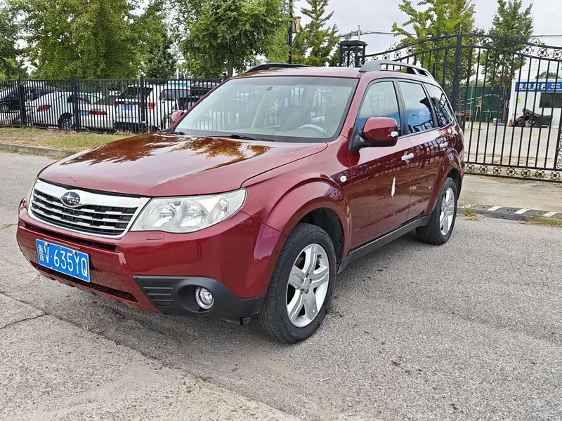 Subaru Forester — фото 1
