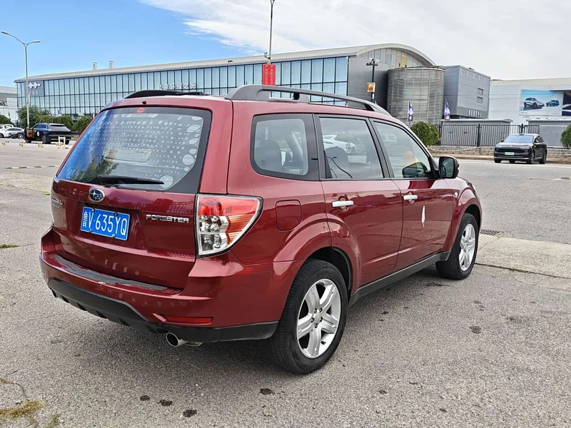 Subaru Forester — фото 5