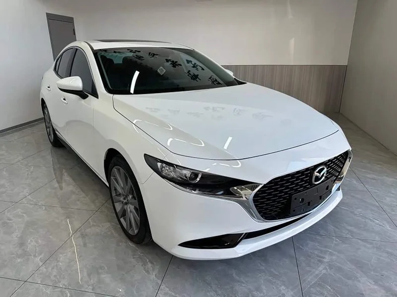Mazda 3 Axela — фото 3