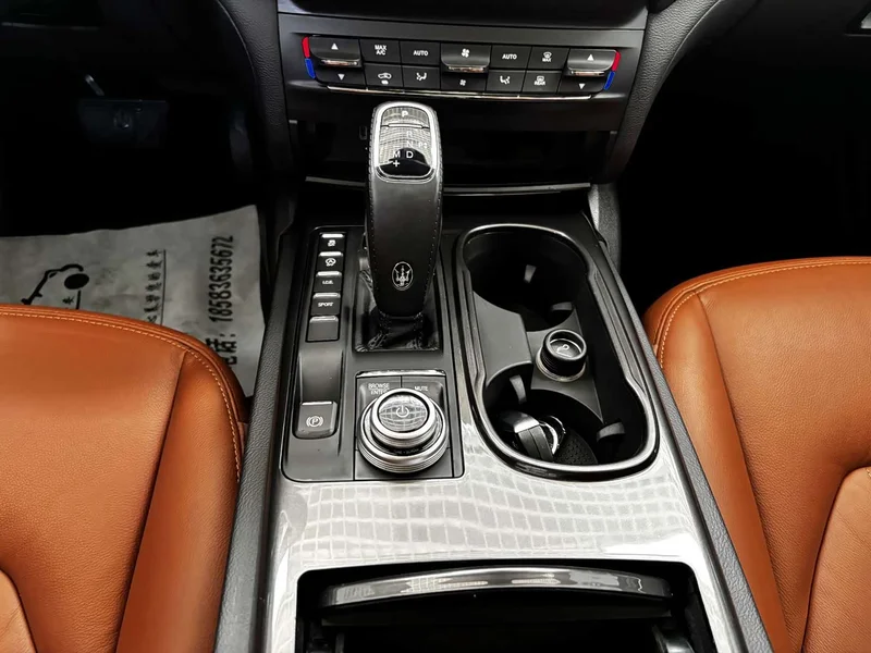 Maserati Ghibli — фото 19