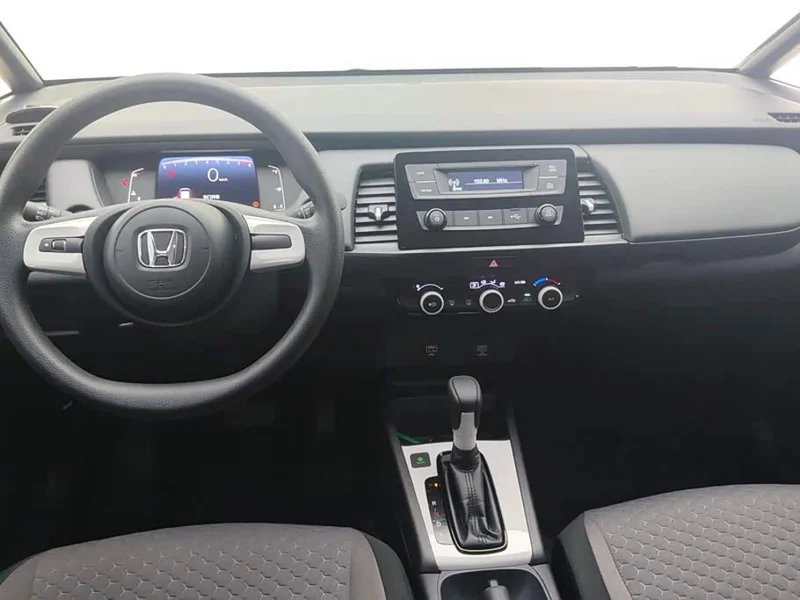 Honda Fit — фото 12
