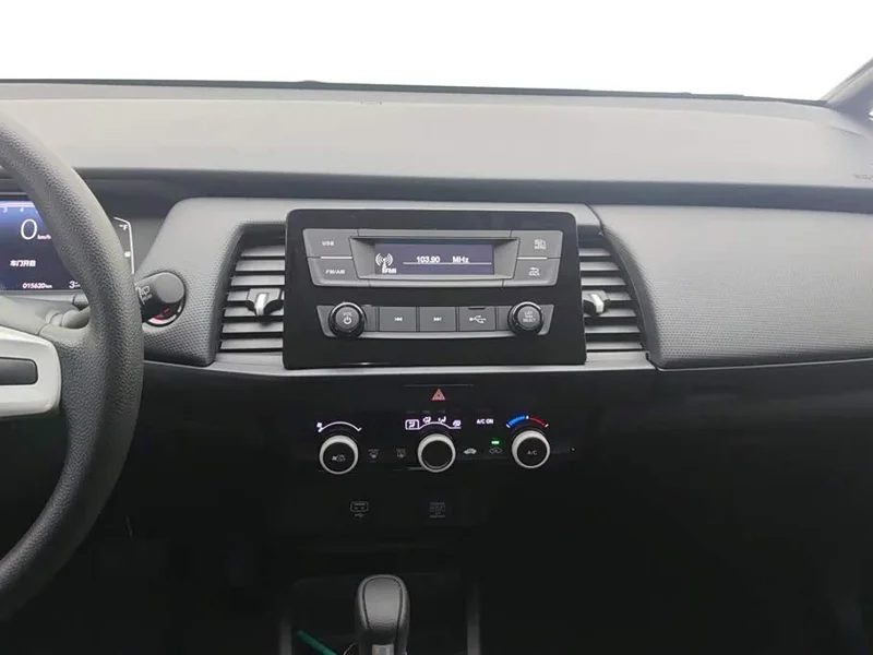 Honda Fit — фото 13