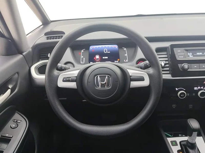 Honda Fit — фото 15