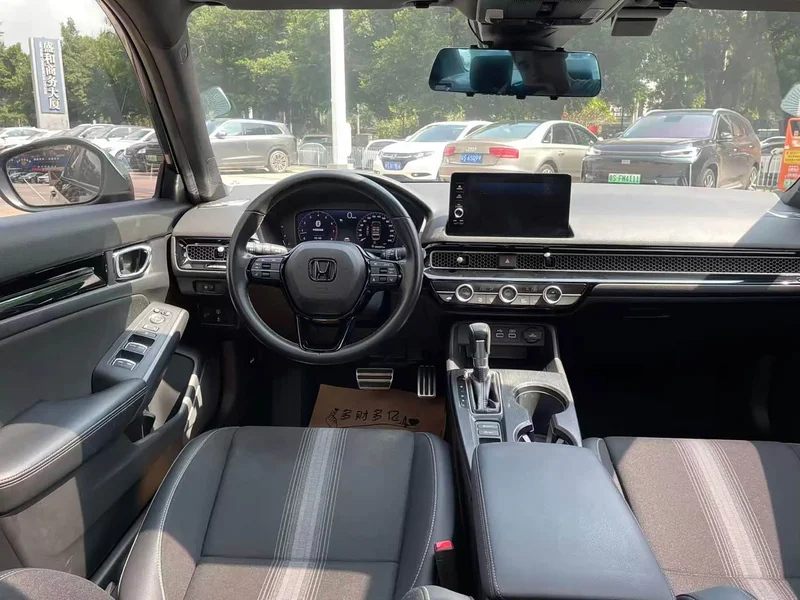 Honda Civic — фото 15