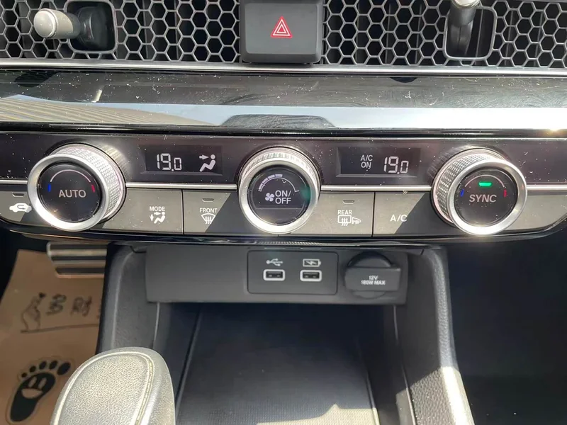 Honda Civic — фото 18
