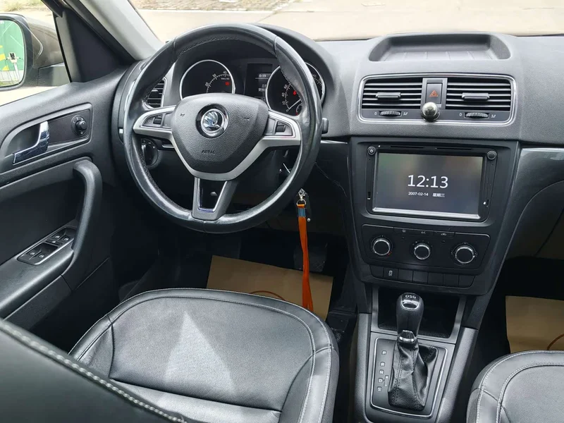 Skoda Yeti — фото 19