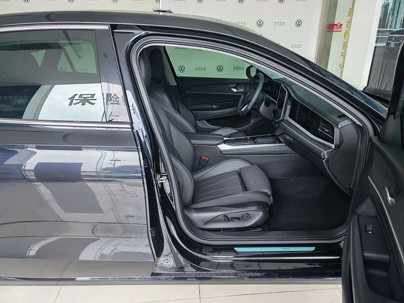 Volkswagen Passat — фото 9
