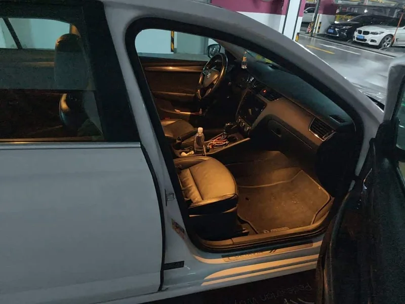Volkswagen Octavia — фото 19