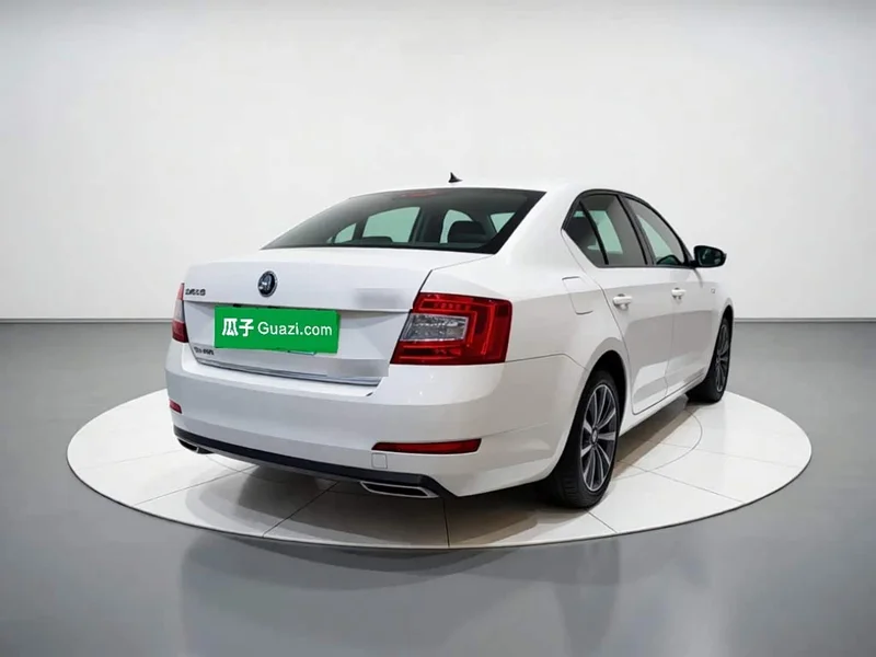 Volkswagen Octavia — фото 4