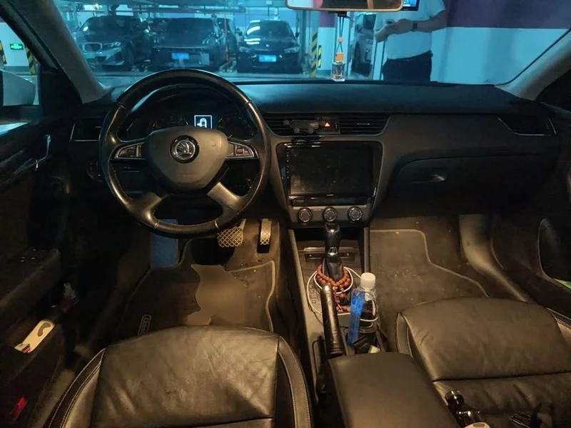 Volkswagen Octavia — фото 5