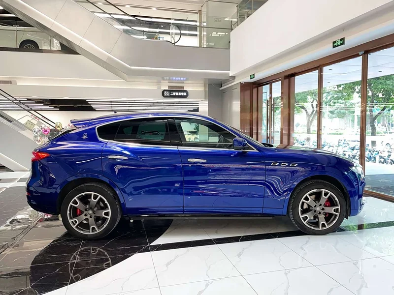Maserati Levante — фото 6