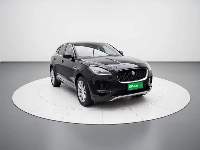 Jaguar E-PACE — фото 3
