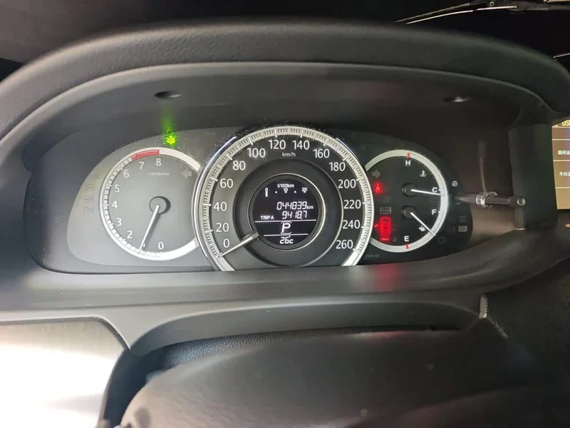 Honda Accord — фото 13