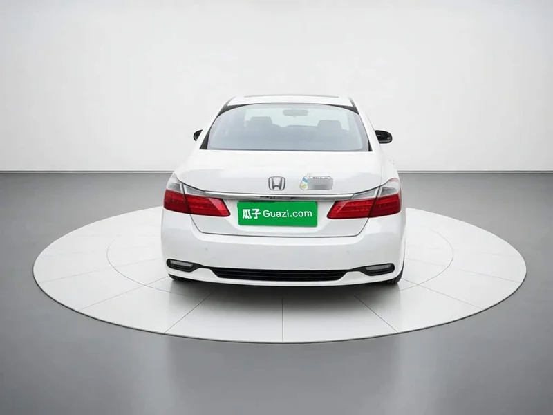 Honda Accord — фото 5