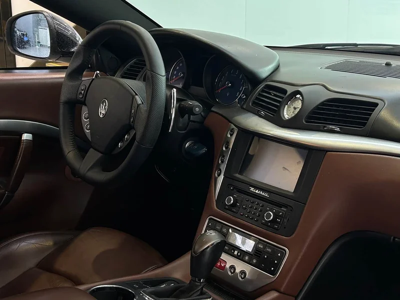 Maserati GranTurismo — фото 12