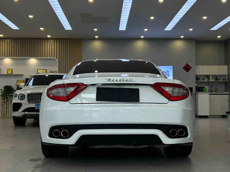 Maserati GranTurismo — фото 4