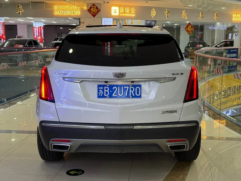 Cadillac XT5 — фото 16