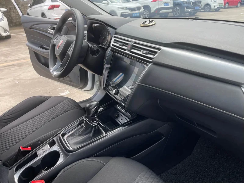 Roewe i5 — фото 13