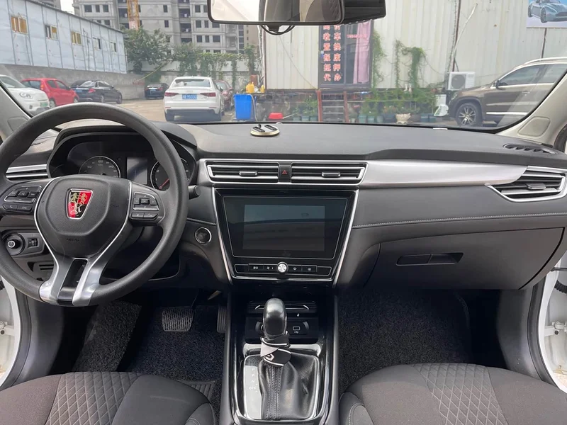 Roewe i5 — фото 6