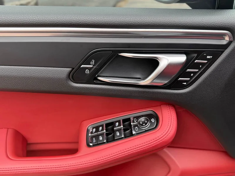 Porsche Macan — фото 10