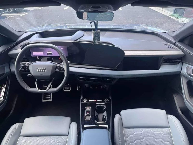 Audi Q6L e-tron — фото 6