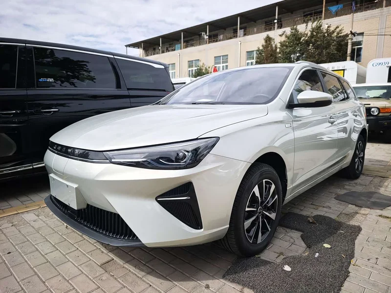 Roewe Ei5 — фото 1