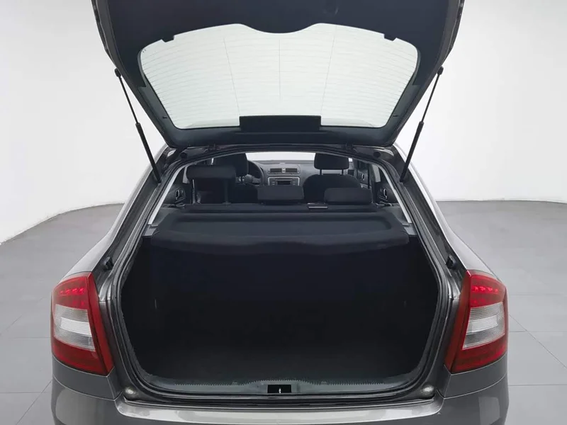Volkswagen Octavia — фото 16